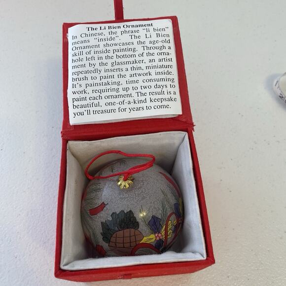 Vintage The Li Bien Hand painted Large Glass Winter Christmas Seasonal Ornament - Picture 2 of 2